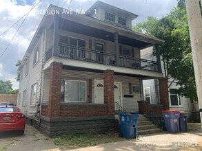 Building Photo - 1040 Muskegon Ave NW