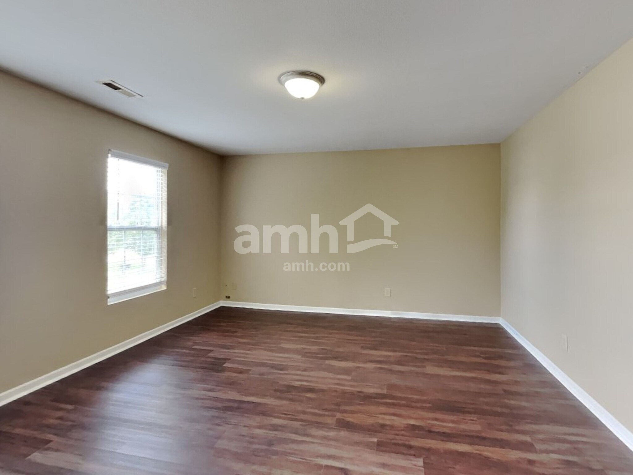 Building Photo - 2361 Blackthorn Dr