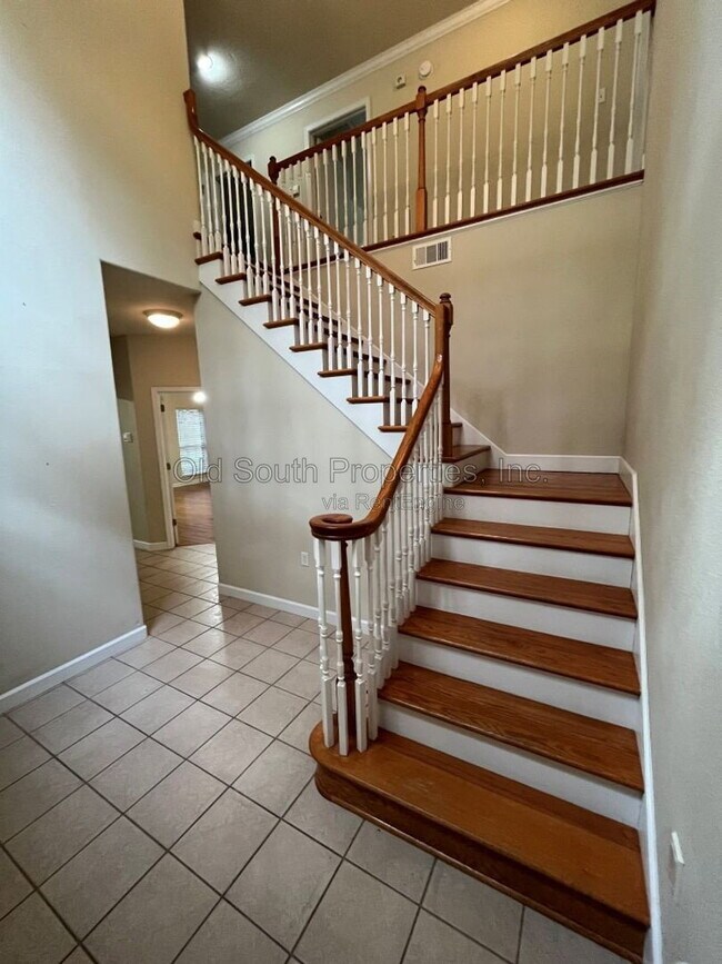 Building Photo - 754 Crooked Oak Dr