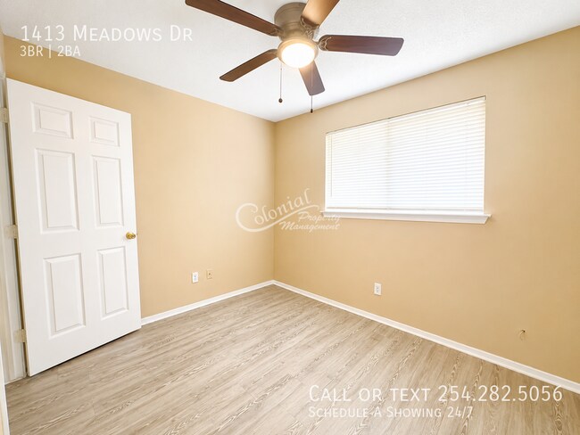 Building Photo - 1413 Meadows Dr