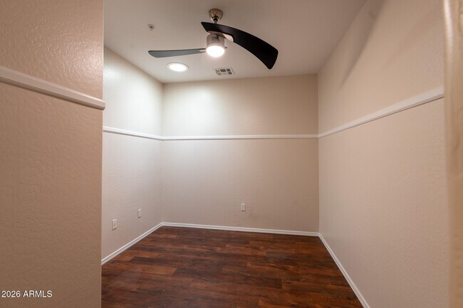 Building Photo - 2670 S Voyager Dr