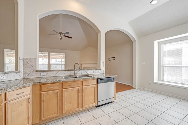 Building Photo - 16635 Bishop Knoll Ln