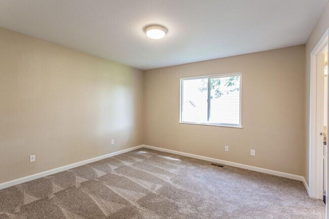 Building Photo - 2362 Calcite St