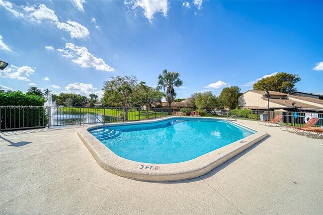 Building Photo - 9068 SW 129th Ln
