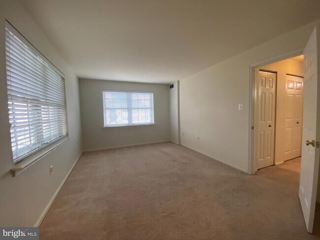 Building Photo - 434 N Armistead St