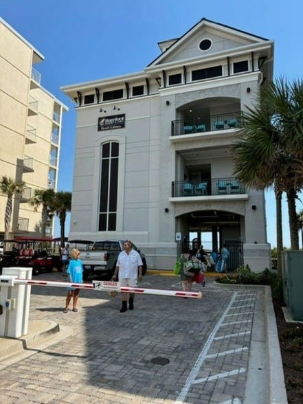 Building Photo - 5801 Oyster Catcher Dr