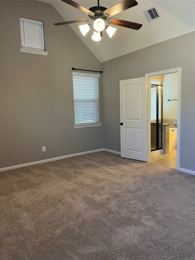 Building Photo - 12250 La Strada St