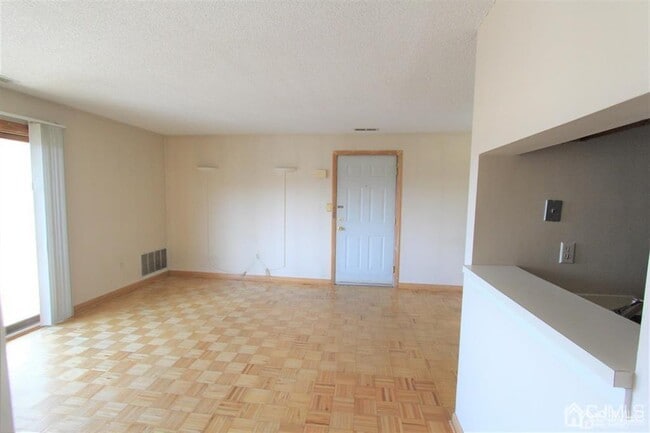 Building Photo - 4812 Ravens Crest Dr