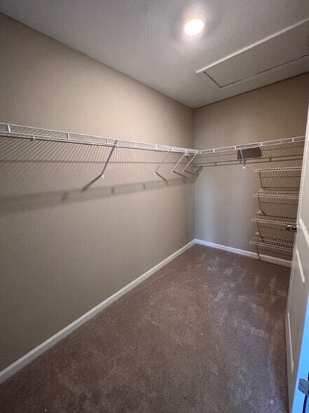 Building Photo - 2614 Sandy Dune Dr