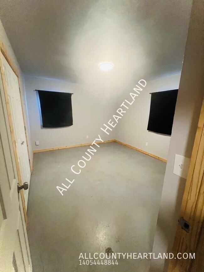 Building Photo - 12712 W Hwy-51