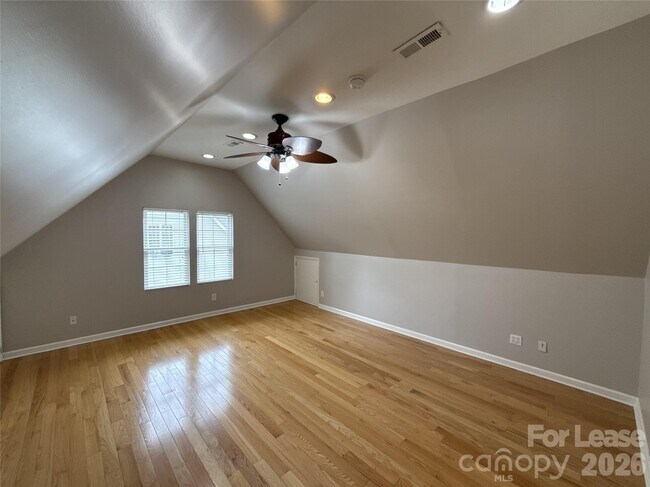 Building Photo - 432 McGinn Grove Dr