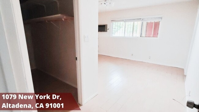 Building Photo - 1079 New York Dr
