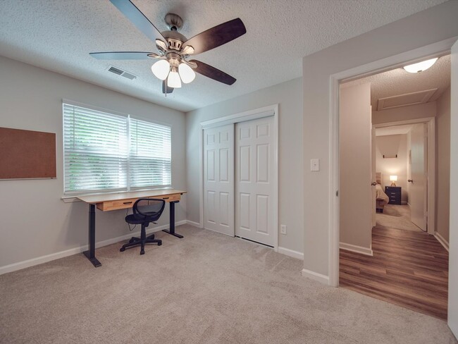 Building Photo - 1052 Churchill Downs Ct