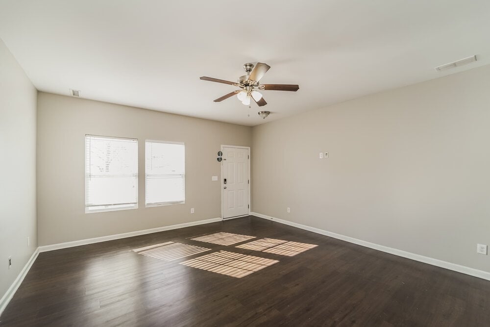 Building Photo - 4828 Abercromby St