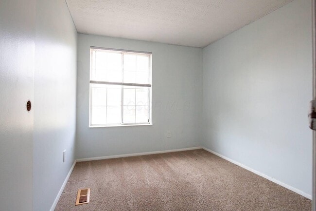 Building Photo - 3886 Farm Brook Ln