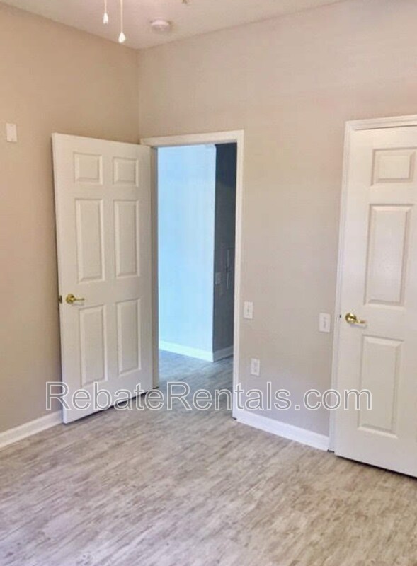 Building Photo - 7990 Baymeadows Rd E