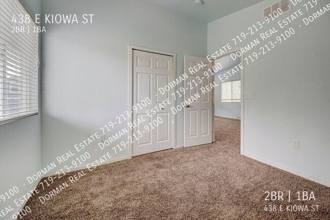 Building Photo - 438 E Kiowa St