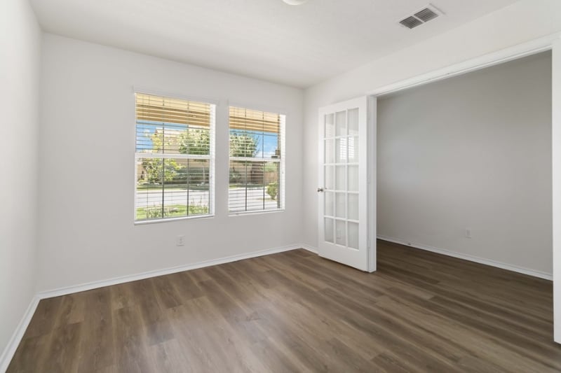 Building Photo - 8647 Silver Willow
