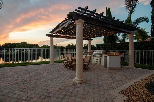 Building Photo - 1714 Victoria Pointe Cir