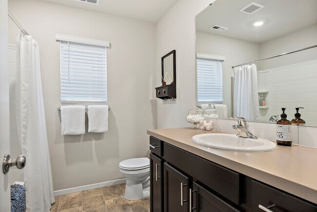 Building Photo - 10715 186th St Ct E