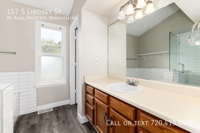 Building Photo - 157 S Lindsey St
