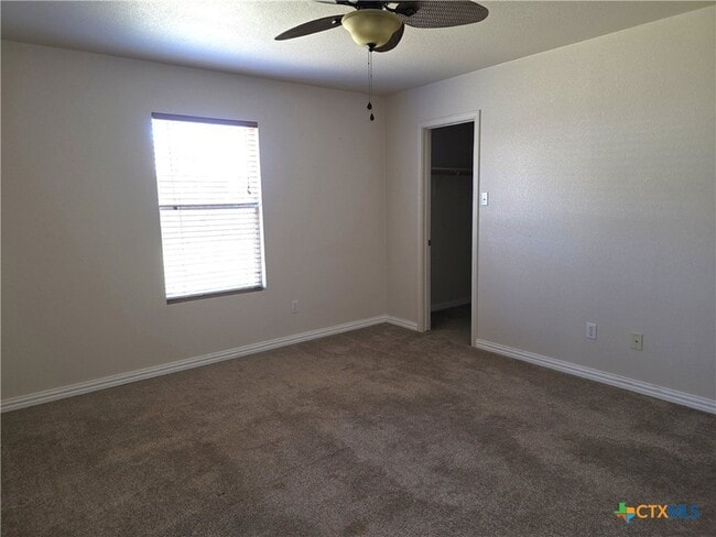 Building Photo - 3403 Bull Run Dr