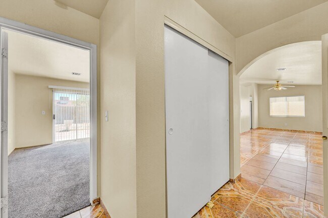 Building Photo - 2739 E Colton Ave