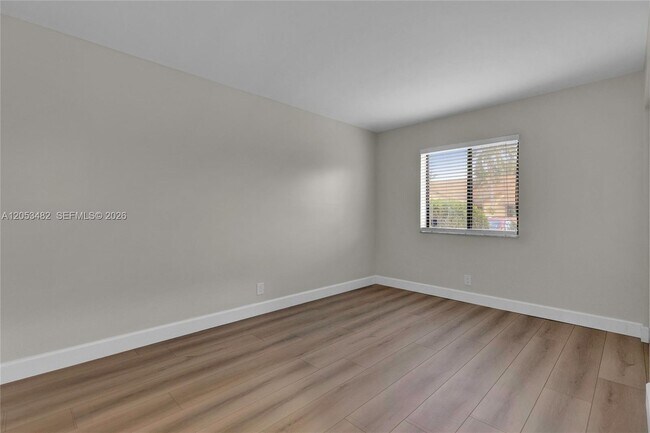 Building Photo - 11061 NW 38th Pl