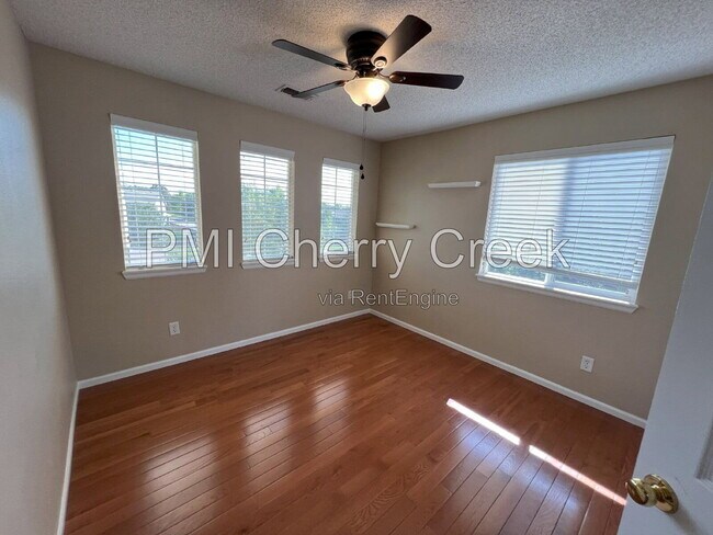Building Photo - 19453 E Hollow Creek Dr
