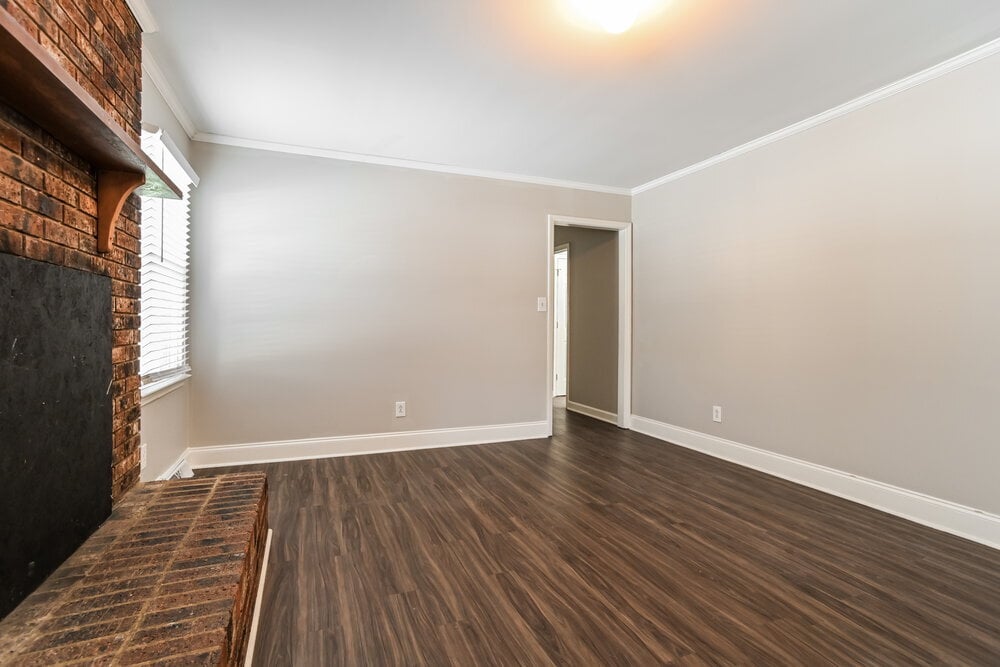 Building Photo - 717 Goose Creek Dr