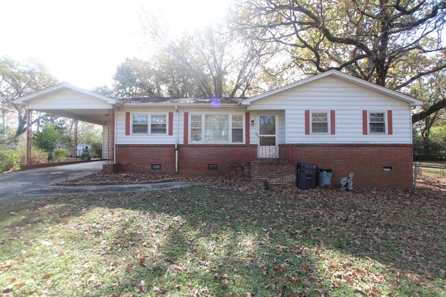 3 Bedroom, 1 Bath! New on the Market and ... - 3 Bedroom, 1 Bath!  New on the Market and ...