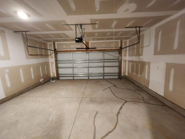 Building Photo - 5126 Helmsworth Dr