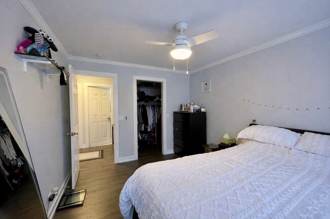 Building Photo - 300 Cunat Blvd