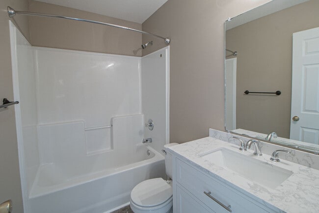 Building Photo - 2945 Core Dr