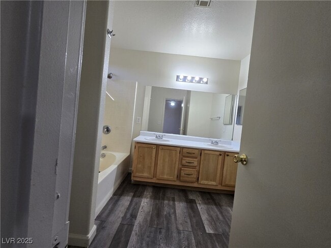 Building Photo - 9617 Pine River Ln