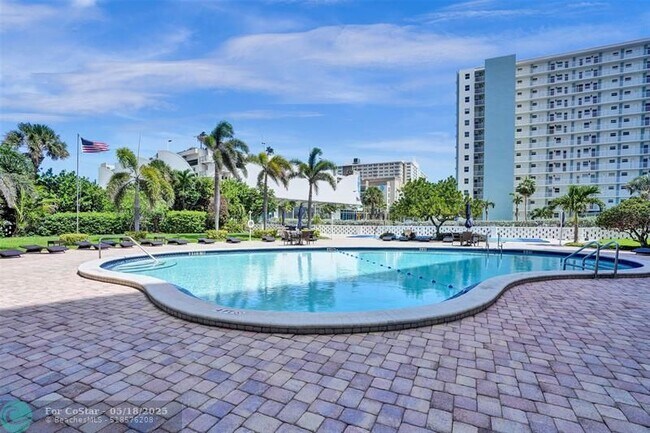 Building Photo - 301 N Ocean Blvd