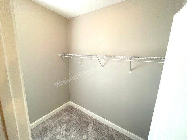 Building Photo - 4BD/4.5BA FOR RENT - Only Through 7/18/2024