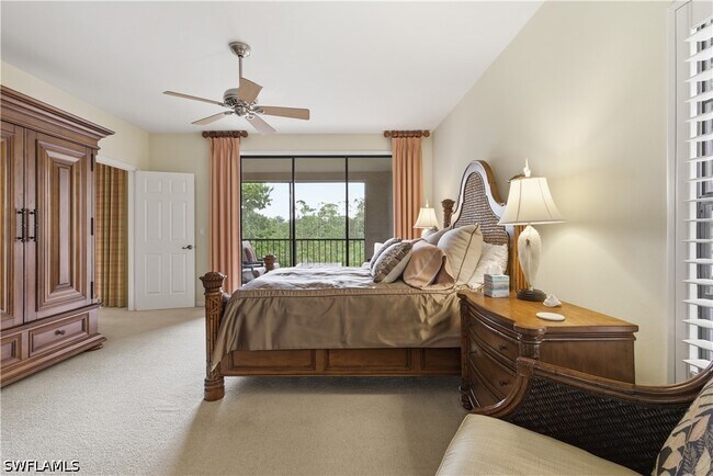 Building Photo - 27038 Oakwood Lake Dr