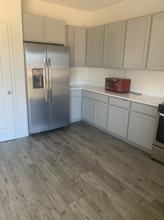 Building Photo - 459 Astraea Trl