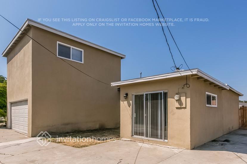 Building Photo - 1118 S Exmoor Ave