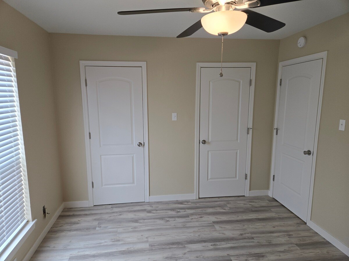 Building Photo - 123 N Glenwood Dr