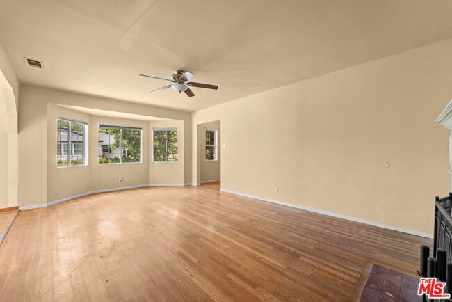 Building Photo - 6057 Morella Ave