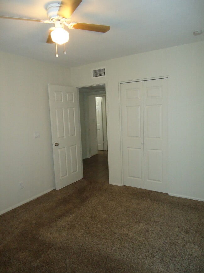 Building Photo - Beautiful 4 Bed, 2 Bath Home near Gilbert ...
