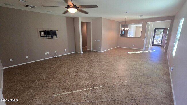 Building Photo - 10826 Avenida Del Rey