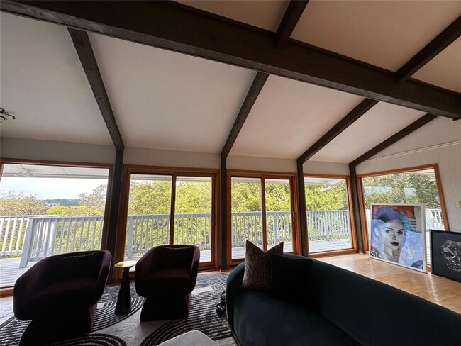 Building Photo - 1302 Ridgecrest Dr