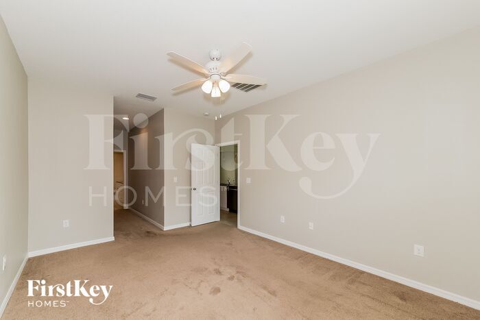 Building Photo - 1352 Prairie Terrace