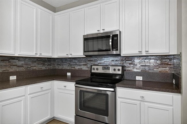 Building Photo - 37 Burnside Dr