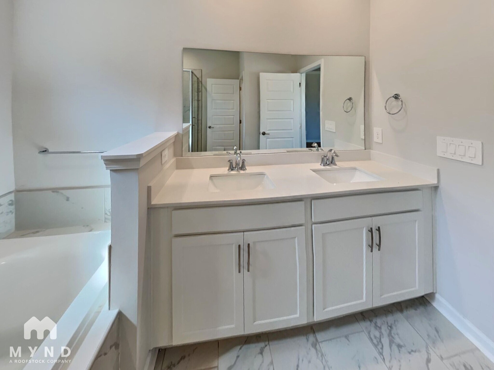 Building Photo - 15697 Ruthie Lynn Dr