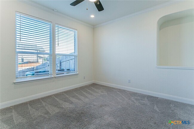 Building Photo - 1304 Long Crk Ln