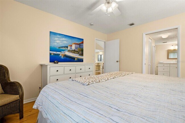 Building Photo - SEASONAL TROPICAL GETAWAY!